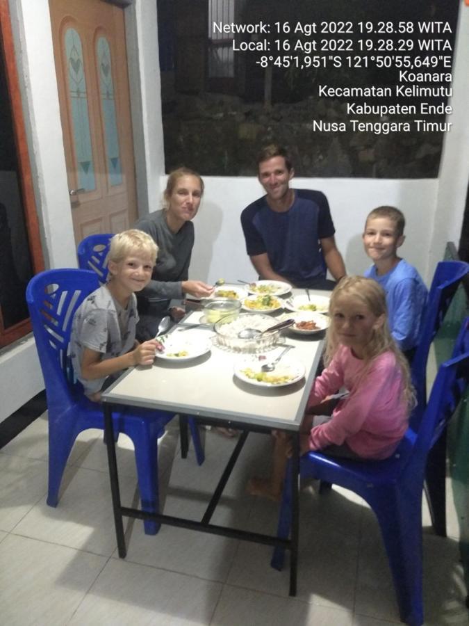 Family Guest House Moni Kelimutu Exterior foto