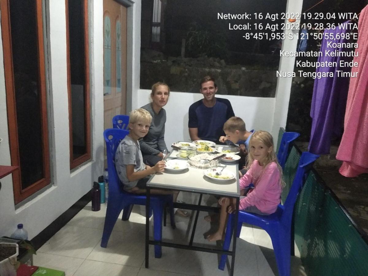 Family Guest House Moni Kelimutu Exterior foto